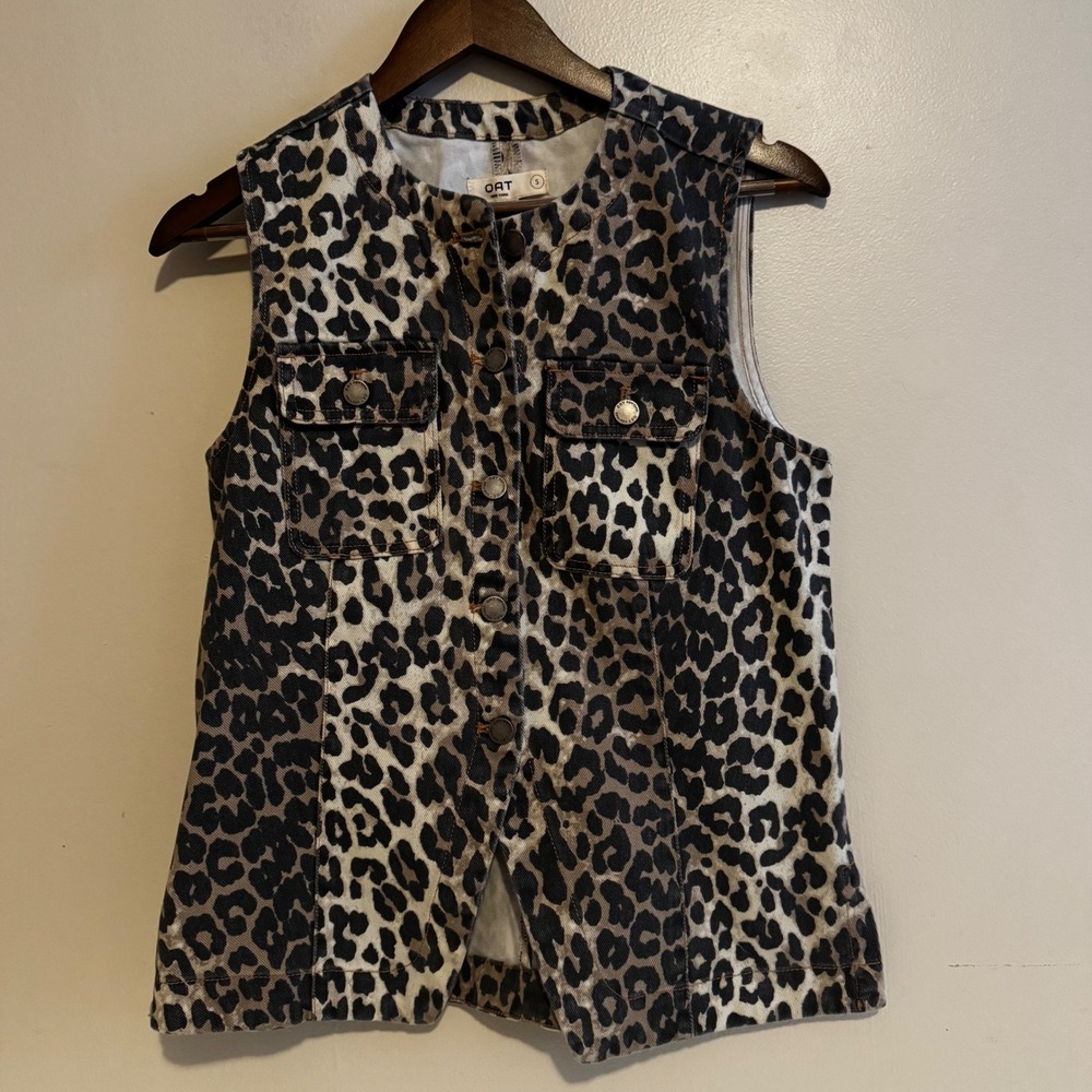OAT Women's Leopard Print Denim Vest Small 100% Cotton Natural Fibers NWOT